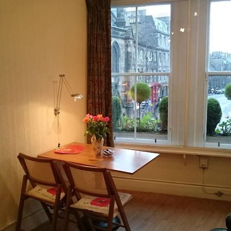 Royal Mile Apartment, 1 Minute From The Castle. Edinburgh Ngoại thất bức ảnh