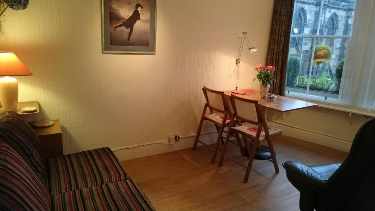 Royal Mile Apartment, 1 Minute From The Castle. Edinburgh Ngoại thất bức ảnh