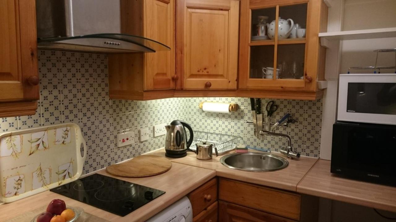 Royal Mile Apartment, 1 Minute From The Castle. Edinburgh Ngoại thất bức ảnh